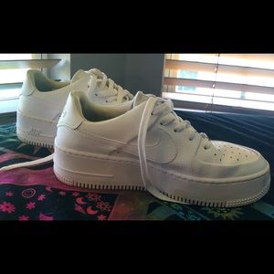 Nike Air Force 1 Sage Low